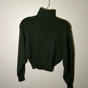Green cropped sweater from Zara in the Netherlands. Never worn. Very soft.